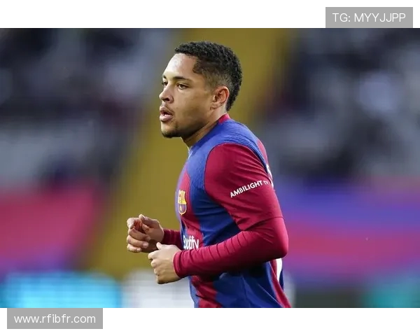 巴萨担心特尔施特根膝伤未愈恐影响赛季表现与球队稳定